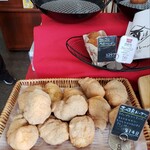 빵 플라스 혼점 - 