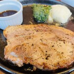 ANZU CAFFE - 夢幻豚厚切りロースステーキ 1,700円