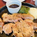 ANZU CAFFE - 夢幻豚厚切りロースステーキ 1,700円