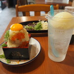 大衆スタンド きもと - いろいろ玉子のポテトサラダ ＆ シャーベットレモンサワー