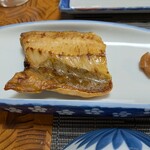 お宿 お食事処 鱗晃荘 - ホッケの干物とウメボシ
