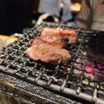 ホルモン焼 婁熊東京 - 