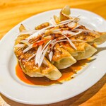 餃子 小籠包 福包酒場 - ピリ辛よだれ餃子