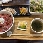 肉ダイニング 満 - 