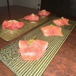 黒毛和牛焼肉 虎斑 - 