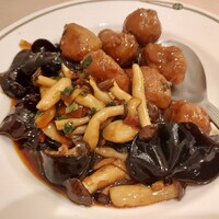 中国飯店 三田店 - プリプリのキクラゲたっぷり