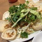 サイゴン - Goi ga（エビ煎と鶏肉のサラダ）
