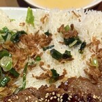 サイゴン - バインホイ（極細の米粉麺を網の様に編んでる）