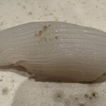 鮨 龍次郎 - 烏賊　　シャリとの間に小葱タップリ