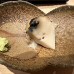 鮨 龍次郎 - 蒸し黒鮑