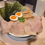 煮干しらぁめん 猫トラ亭 - 