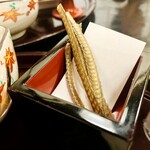 吉里 - コース　鰻の骨せんべい