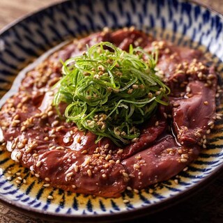 生産直結で捌きたての新鮮な「みやざき地頭鶏」を日々入荷