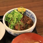 餃子とどて煮　うさぎ屋 - 