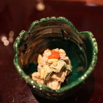 和合物：クラゲといとうりしいたけのくるみあえ