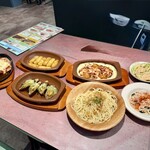 サイゼリヤ - タラコのドリアセット¥500 小エビのカクテル¥280 ムール貝のガーリック焼き¥400 ポテトのグリル¥300 ペペロンチーノ¥300 柔らかチキンのチーズ焼き¥500