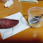 休暇村 - 部屋持ち帰りの焼きいもとパイナップルジュレ