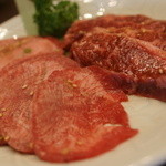 焼肉　金剛山 - 塩タン、和牛上サガリ