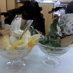 角屋 - プリンクリーム蜜豆・よもぎふソフト