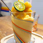 30849439 - キーツマンゴーのスムージー（￥750）。希少価値の高いマンゴーだそうです