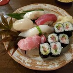 炭火焼やきとり喜界 - おまかせ握り5貫＆ねぎとろ巻き