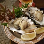 炭火焼やきとり喜界 - 生牡蠣