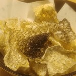 すし酒場 握わい - 鮭皮せんべい