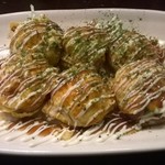 粉ひで - 基本に立ち返って…たこ焼き＋オムレツのオムたこ焼き！！カリトロのたこ焼きをさらにオムレツコーティングで3重のおいしさ！！