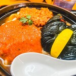 麺紡 - 冷やし揚げ茄子・トマト・肉味噌ぶっかけ