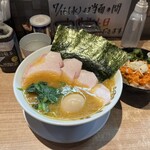 ラーメン 野良裏家 - 
