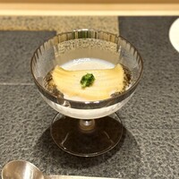 あま木 - ・蒸し鮑と鮑の冷製摺流し、山葵と青海苔