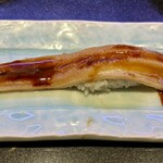 回し寿司 活 活美登利 池袋店 - 穴子ハーフ。