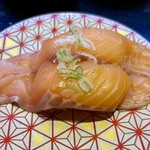 回し寿司 活 活美登利 - 生とろサーモン