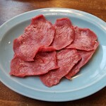 ホルモン焼肉 やまと - タン