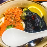 麺紡 - 冷やし揚げ茄子・トマト・肉味噌ぶっかけ