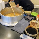 308509469 - 大鍋からよそってくれる