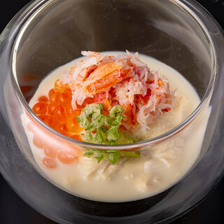 계절마다 변하는 풍미를 고집하는 식재료로 맛보다