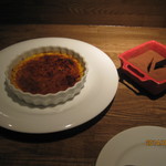 トラットリアチッチョ - クレマ　カタラーナ（４００円）とティラミス（４５０円）