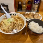 中華 龍太郎 - 