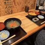 うに丼専科 うにどころ - 産地にこだわりがあります