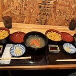 うに丼専科 うにどころ - 豪華