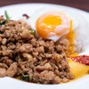 JASMINE THAI - ガパオライス（1,650円）鶏挽き肉のバジル炒めライス