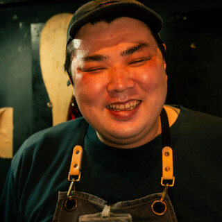 丸鶏毎朝解体！紀州備長炭で一気に焼き上げます！