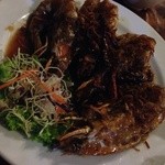 Sa Bieng Lae - 揚げた海老のタマリンドソース和え