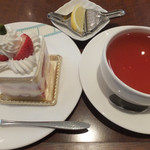 カフェ・ド・シネマ - 苺のショートケーキ（ドリンクセット）