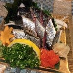 旬家 はちどり - 秋刀魚刺し ※季節物