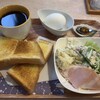 888 - はちみつモーニング　[A]ハムサラダ・ゆで卵、今日のはちみつは百花蜜