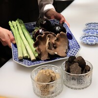 肉割烹 岡田前 - 