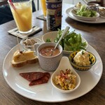 スパニッシュバル＆カフェ ニュートラル - 