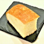 イタリアンレストラン Zucca - 自家製フォカッチャ